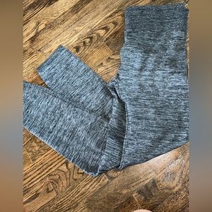 L/XL insulated leggings.